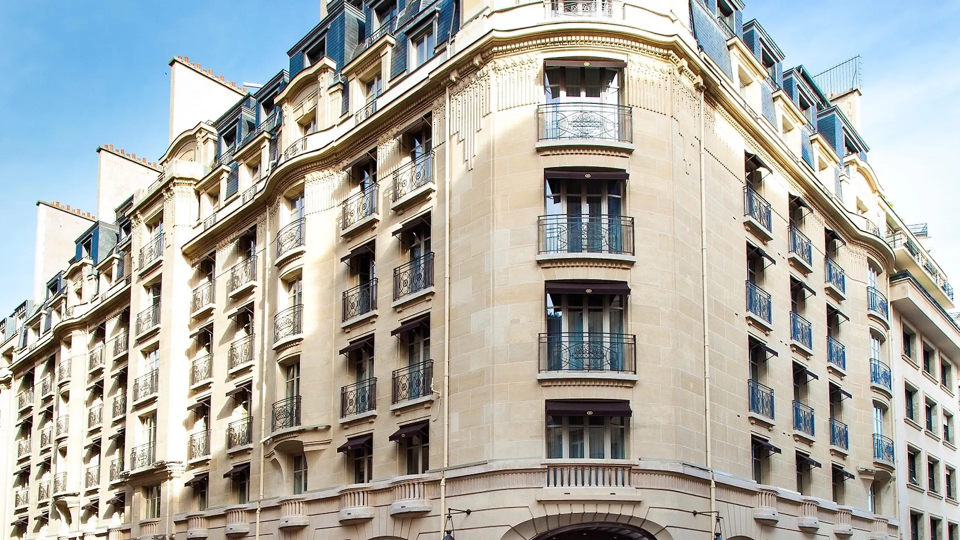 Sofitel Paris Arc De Triomphe Hotel