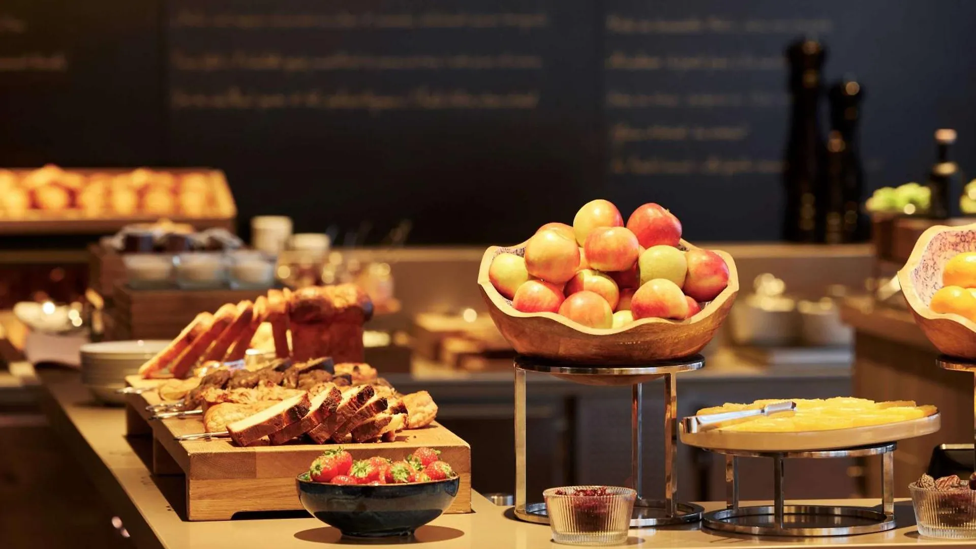 Sofitel Paris Arc De Triomphe Hotel 5*,