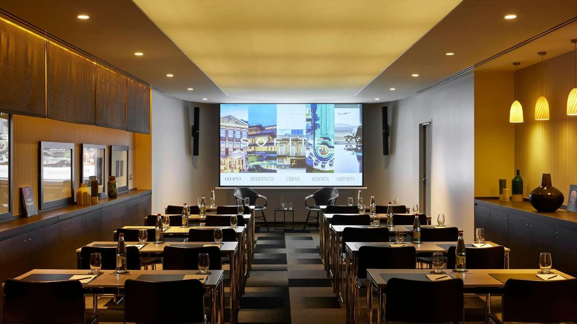 Hotel Sofitel Paris Arc De Triomphe